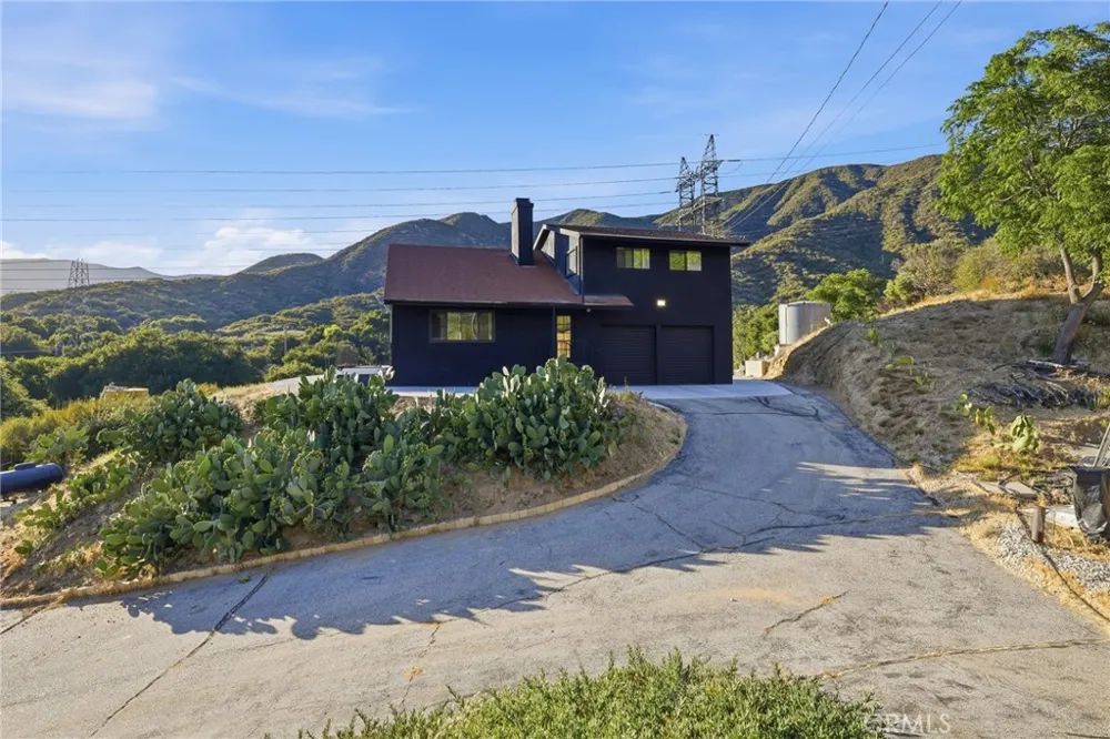 38735 San Francisquito Canyon Road Green Valley, CA 91390
