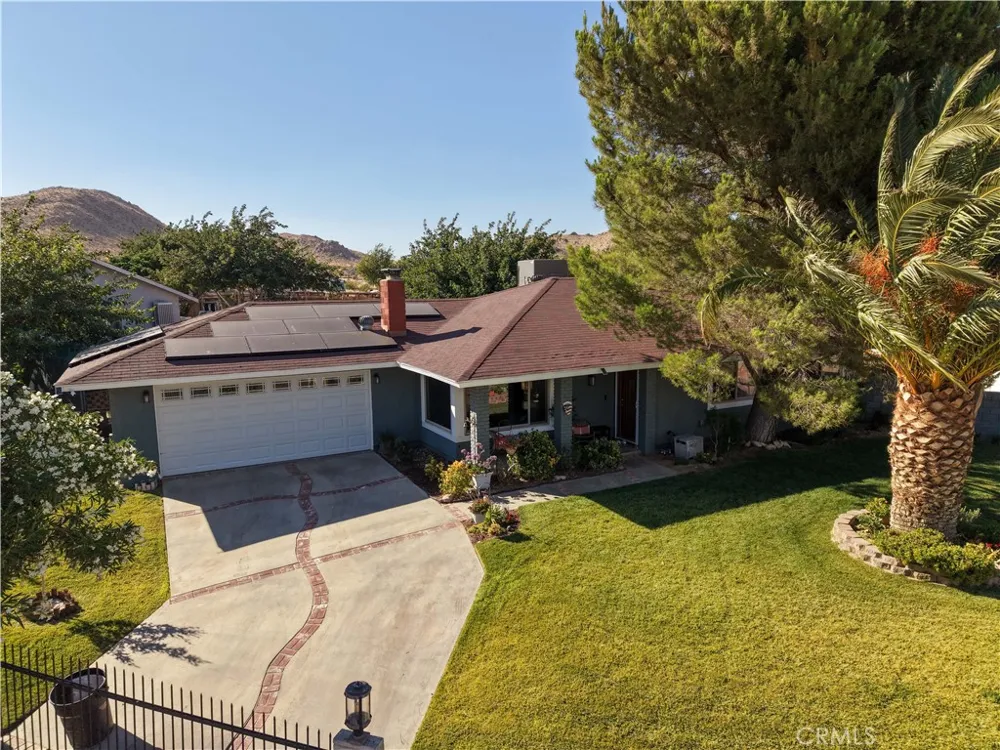 16021 Wells Fargo Lake Los Angeles, CA 93591