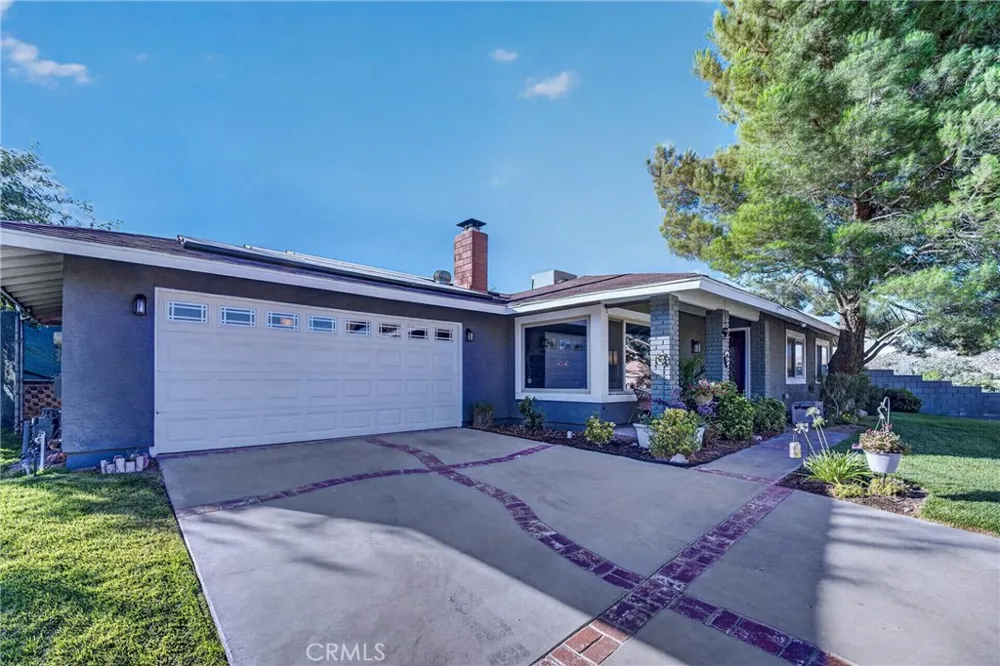 16021 Wells Fargo Lake Los Angeles, CA 93591