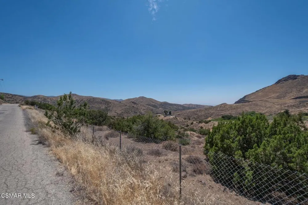 Big Springs Road Road Agua Dulce, CA 91350