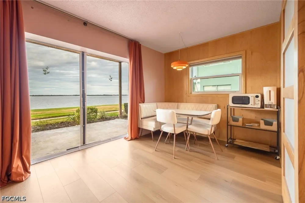 E Riverside Drive #31C Fort Myers, FL 33916