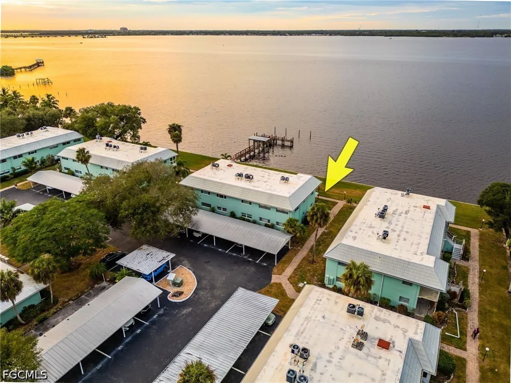 E Riverside Drive #31C Fort Myers, FL 33916