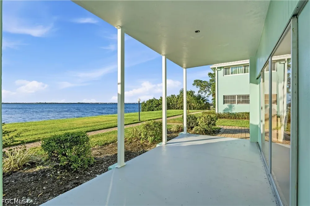 E Riverside Drive #31C Fort Myers, FL 33916