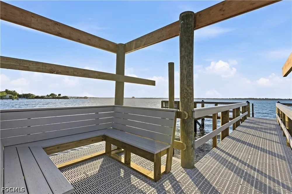 E Riverside Drive #31C Fort Myers, FL 33916