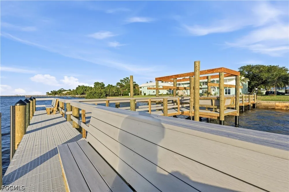 E Riverside Drive #31C Fort Myers, FL 33916