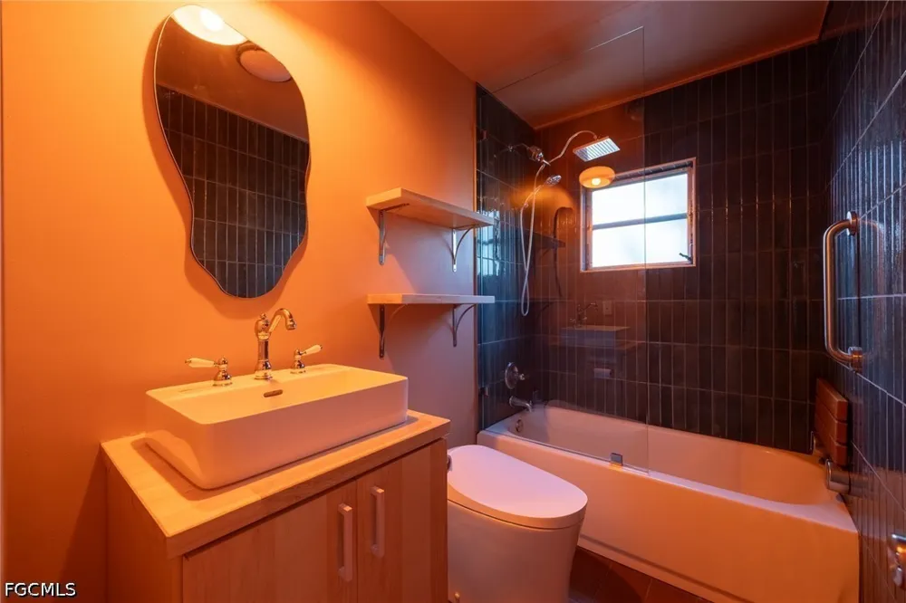 E Riverside Drive #31C Fort Myers, FL 33916