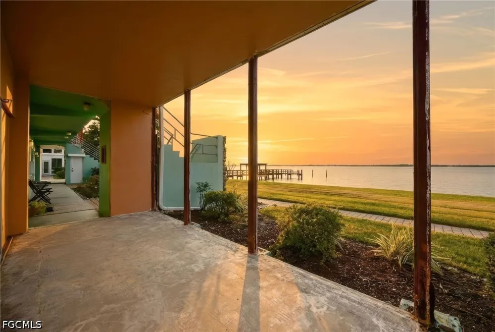 E Riverside Drive #31C Fort Myers, FL 33916