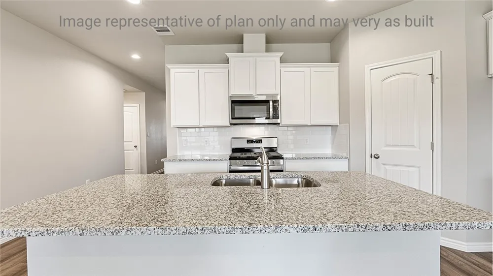 3637 Sahar Lake Drive Robstown, TX 78380