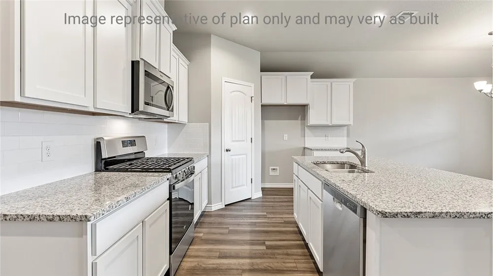 3637 Sahar Lake Drive Robstown, TX 78380