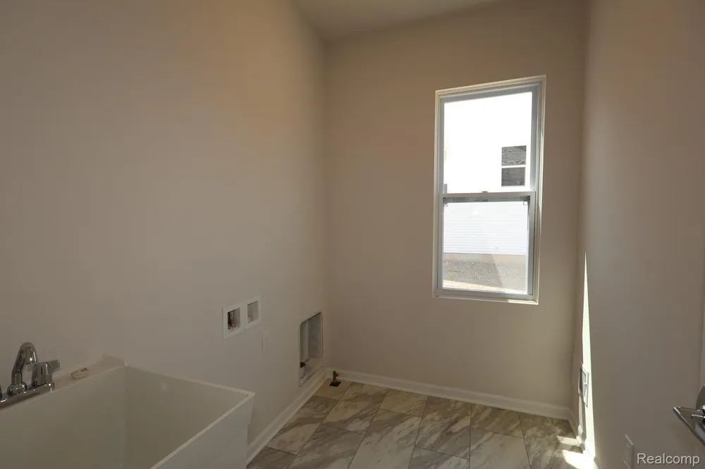 27117 Silo Drive Saline City, MI 48176