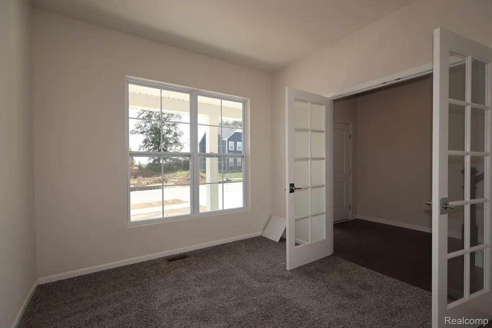 27117 Silo Drive Saline City, MI 48176