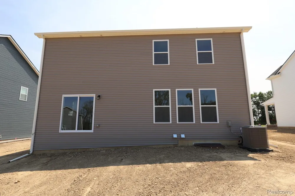 27117 Silo Drive Saline City, MI 48176