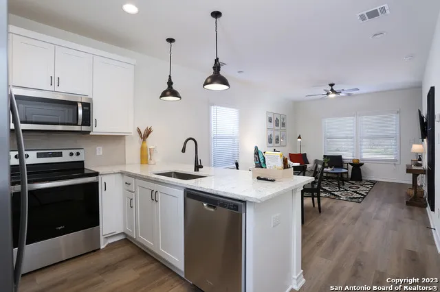 311 Ferguson Unit 202 San Antonio, TX 78203