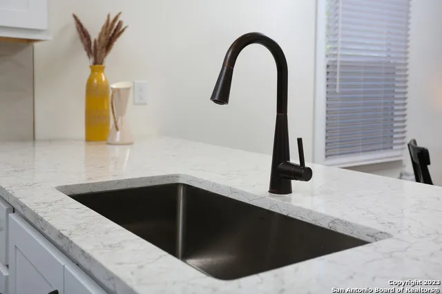 311 Ferguson Unit 202 San Antonio, TX 78203