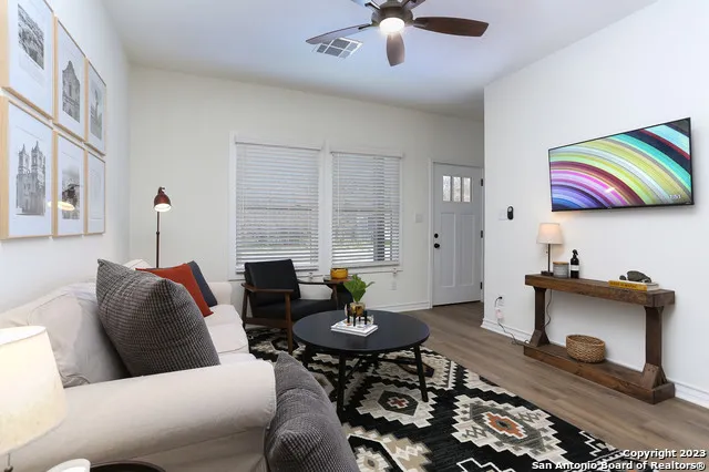311 Ferguson Unit 202 San Antonio, TX 78203