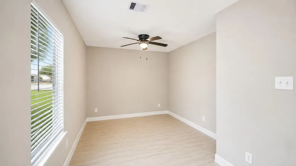 1206 Pinewood Lane Pasadena, TX 77502