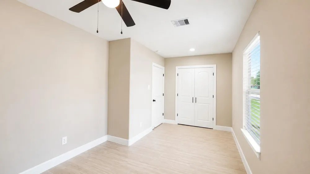 1206 Pinewood Lane Pasadena, TX 77502
