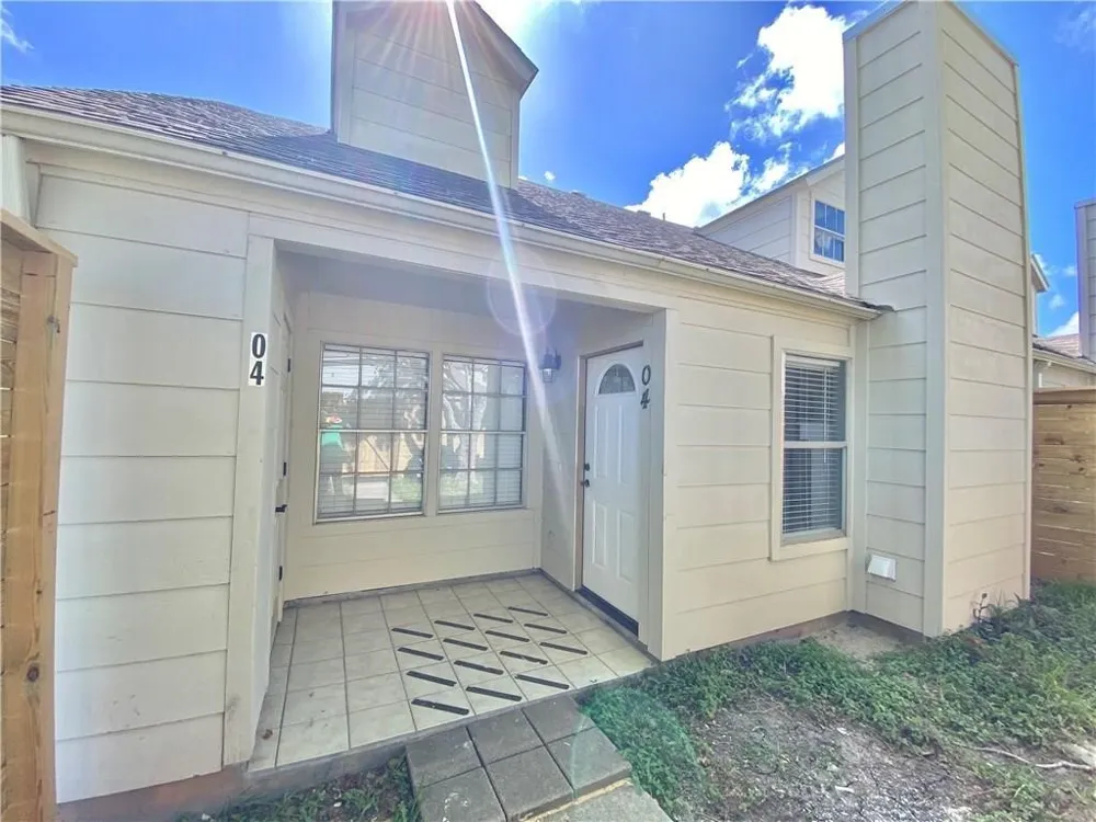7252 The Mansions Drive #O-4 Corpus Christi, TX 78414
