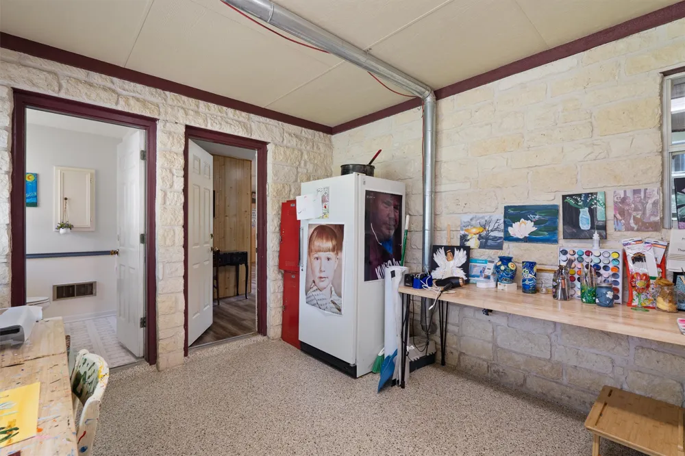 1172 County Road 418 Thorndale, TX 76577