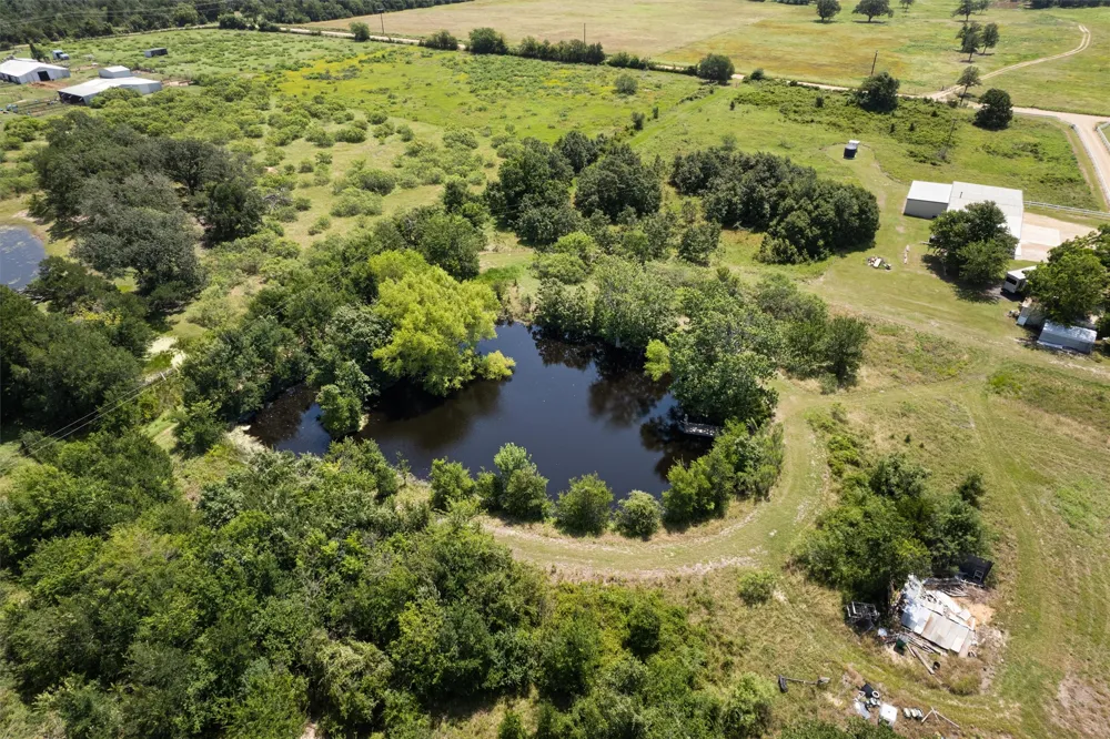1172 County Road 418 Thorndale, TX 76577