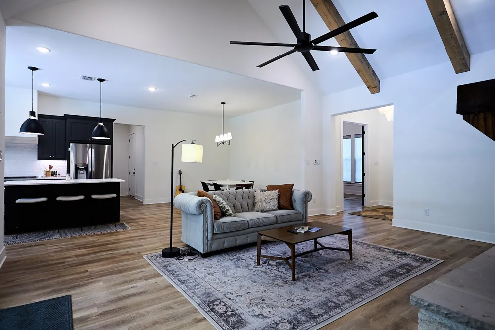 358 Glade Valley Road Azle, TX 76020