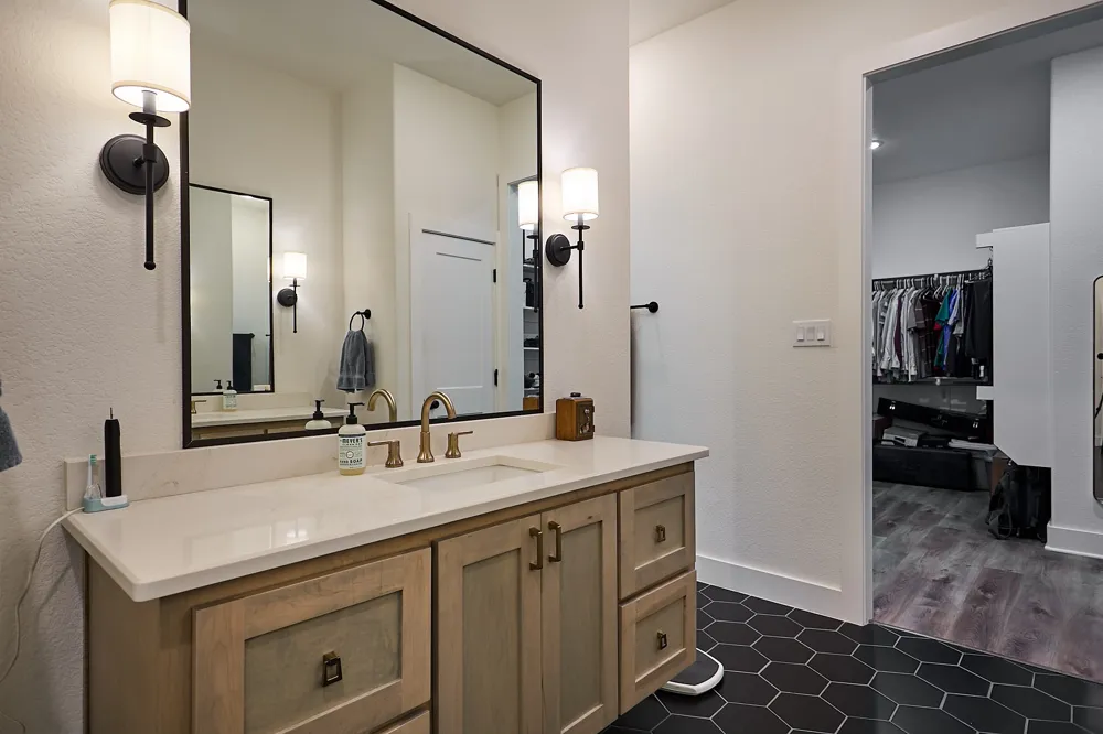 358 Glade Valley Road Azle, TX 76020