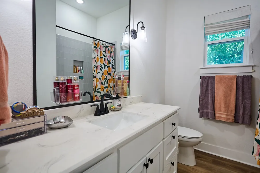 358 Glade Valley Road Azle, TX 76020