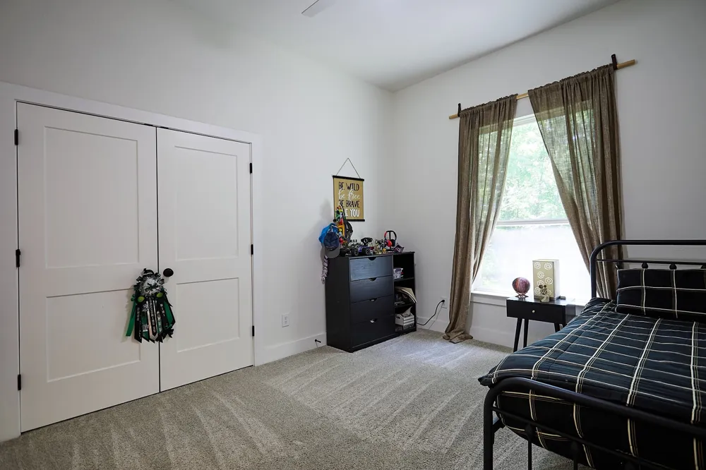 358 Glade Valley Road Azle, TX 76020