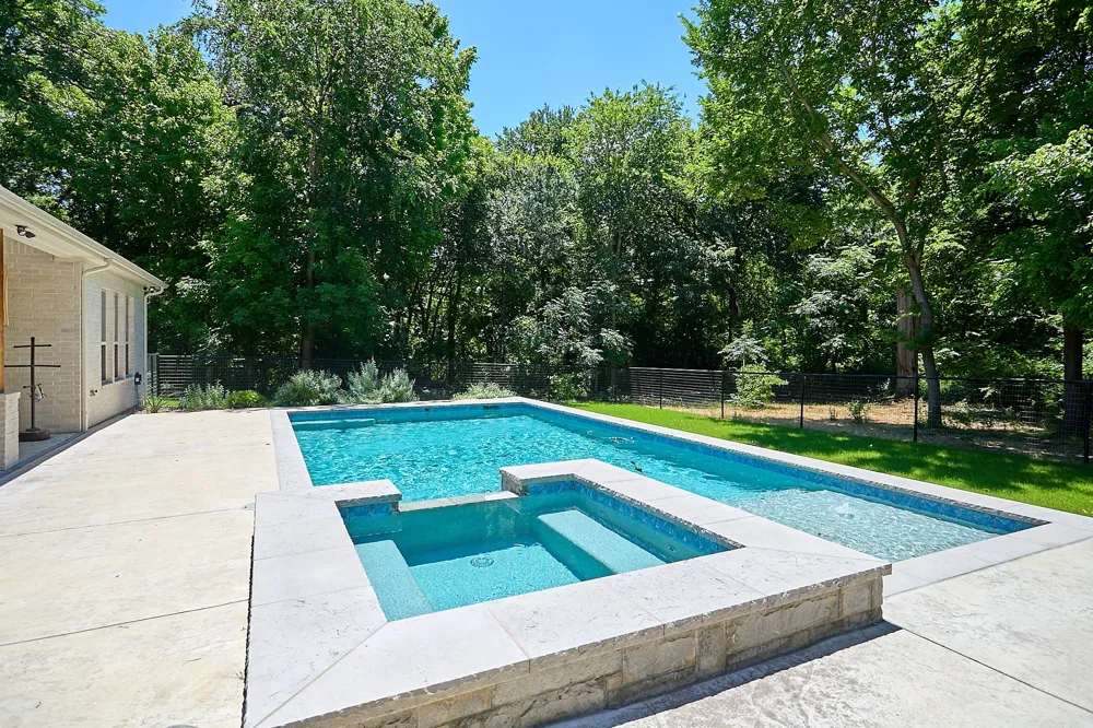 358 Glade Valley Road Azle, TX 76020