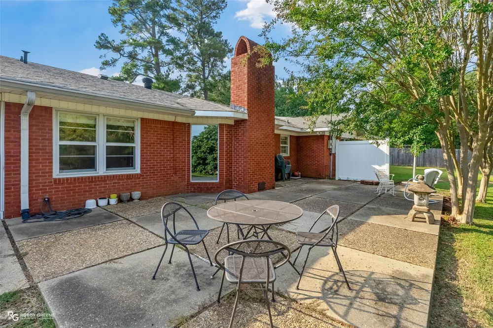 1100 Louisiana Avenue Minden, LA 71055