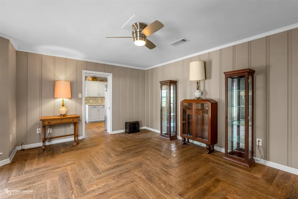 1100 Louisiana Avenue Minden, LA 71055