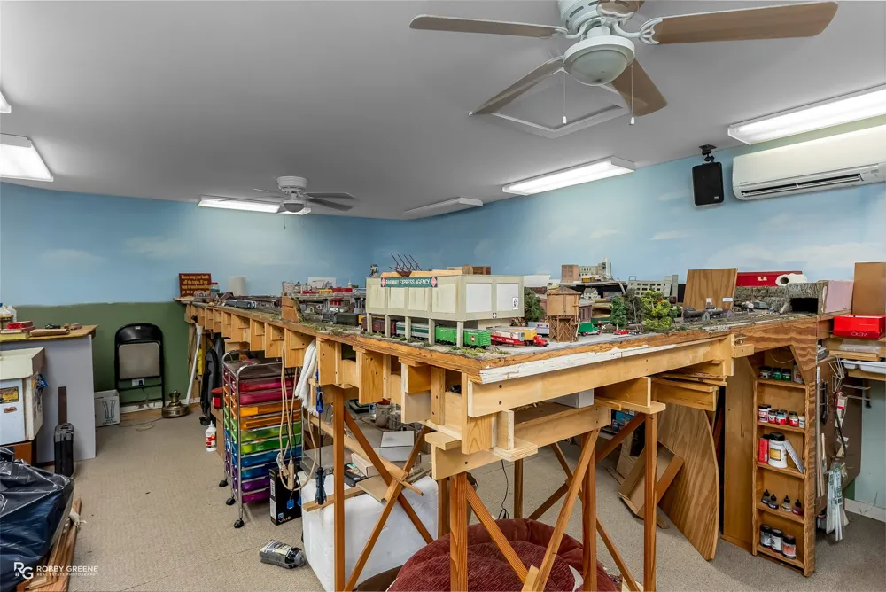 1100 Louisiana Avenue Minden, LA 71055