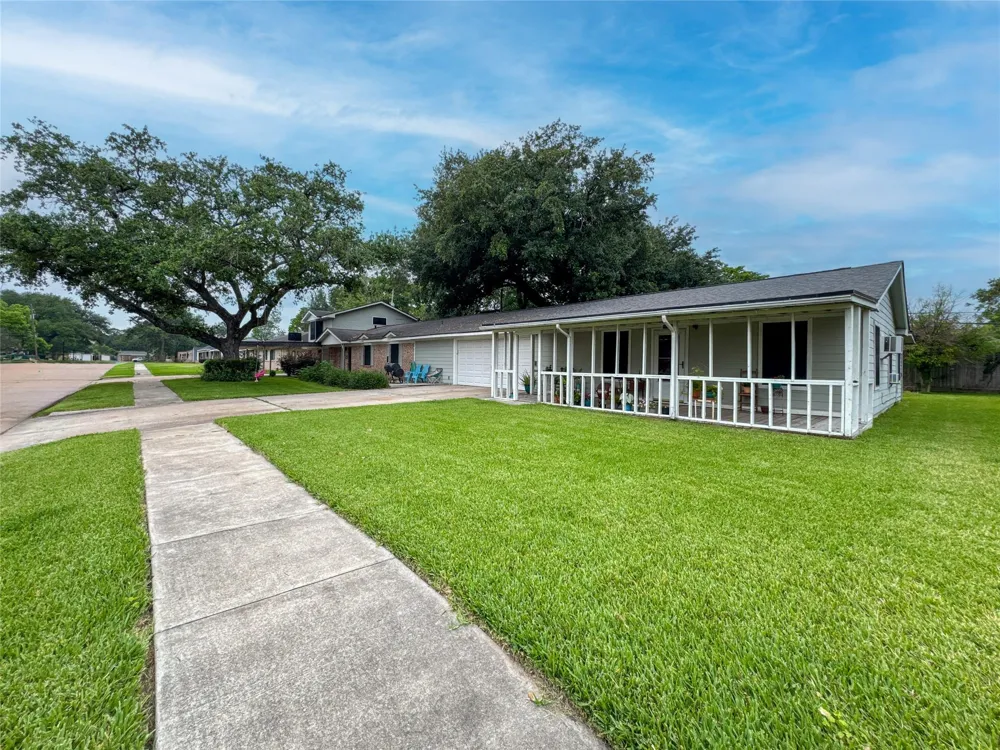 201 W 5th Street Deer Park, TX 77536