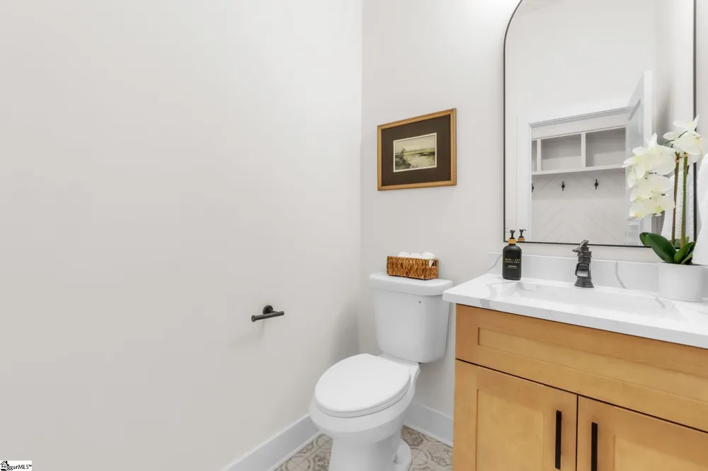 574 Paramount Drive Seneca, SC 29678