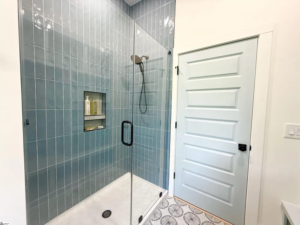 574 Paramount Drive Seneca, SC 29678