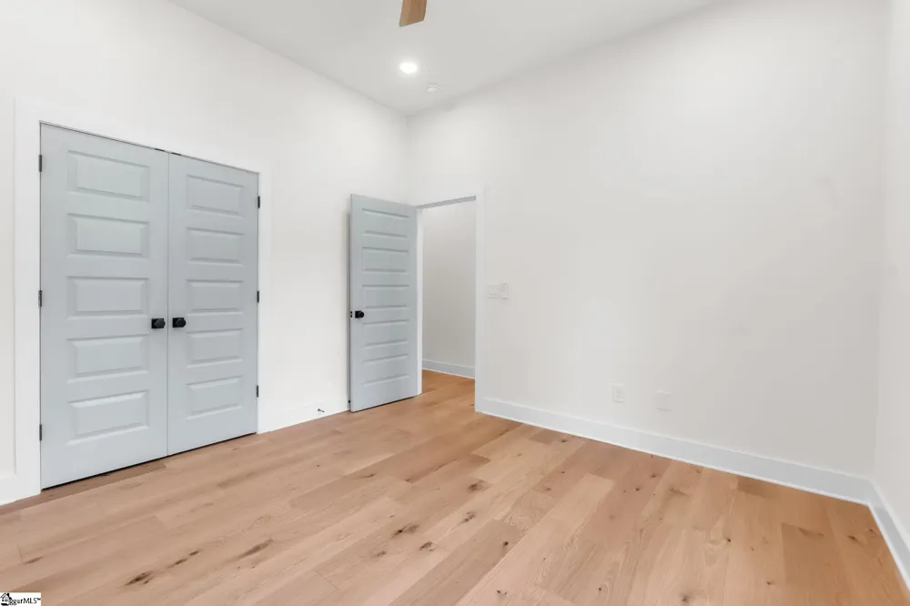 574 Paramount Drive Seneca, SC 29678