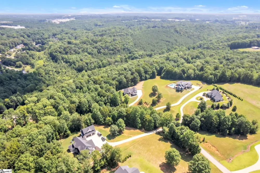 574 Paramount Drive Seneca, SC 29678