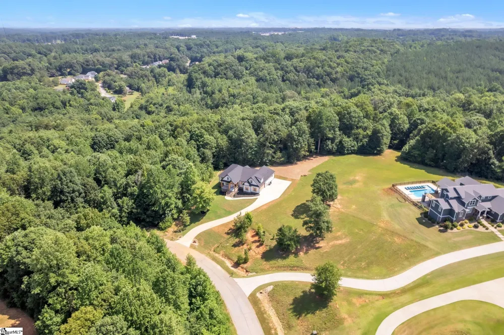 574 Paramount Drive Seneca, SC 29678