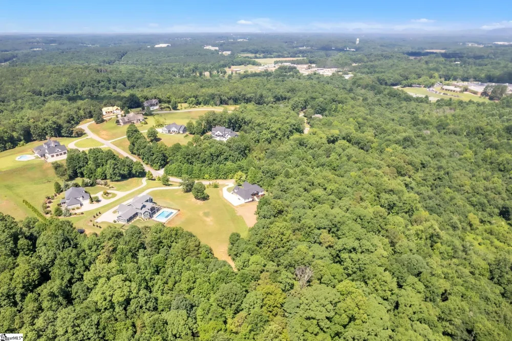 574 Paramount Drive Seneca, SC 29678