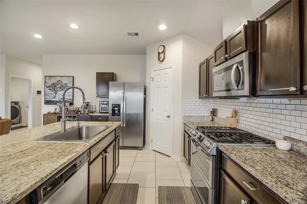 12106 Arya Lane Corpus Christi, TX 78410