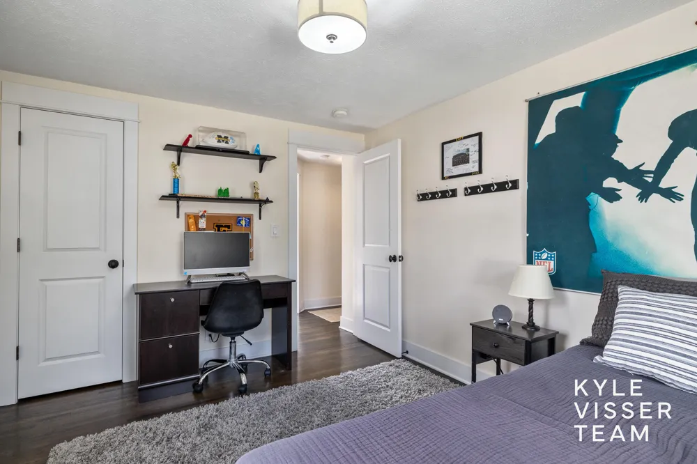 2412 Lake Drive SE East Grand Rapids City, MI 49506