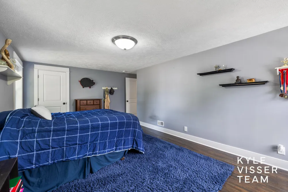 2412 Lake Drive SE East Grand Rapids City, MI 49506