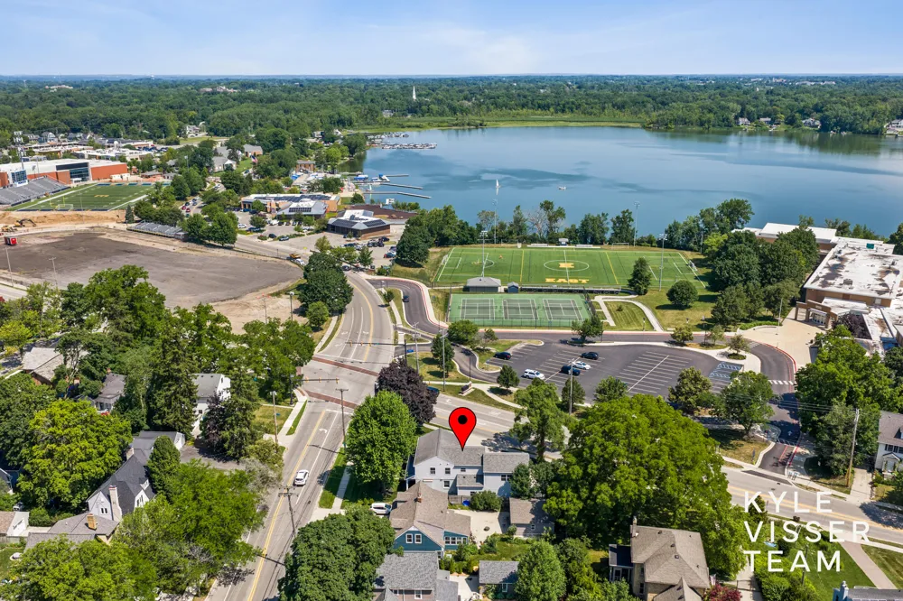 2412 Lake Drive SE East Grand Rapids City, MI 49506