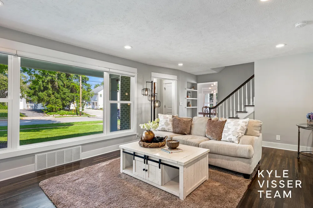 2412 Lake Drive SE East Grand Rapids City, MI 49506