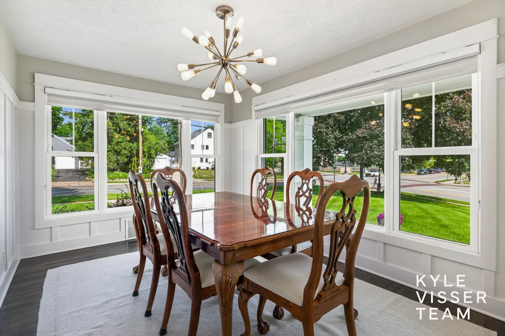 2412 Lake Drive SE East Grand Rapids City, MI 49506