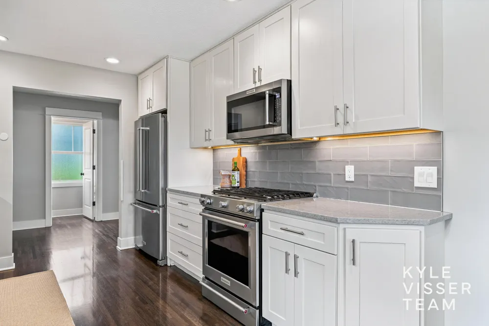 2412 Lake Drive SE East Grand Rapids City, MI 49506