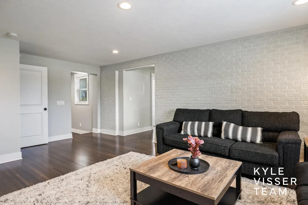 2412 Lake Drive SE East Grand Rapids City, MI 49506