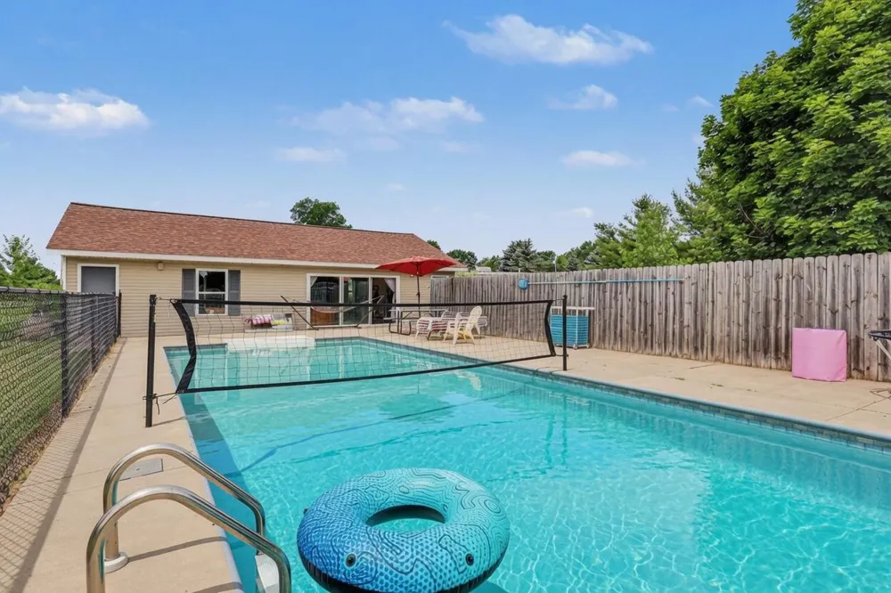 13575 Shaner Avenue NE Nelson Township, MI 49319