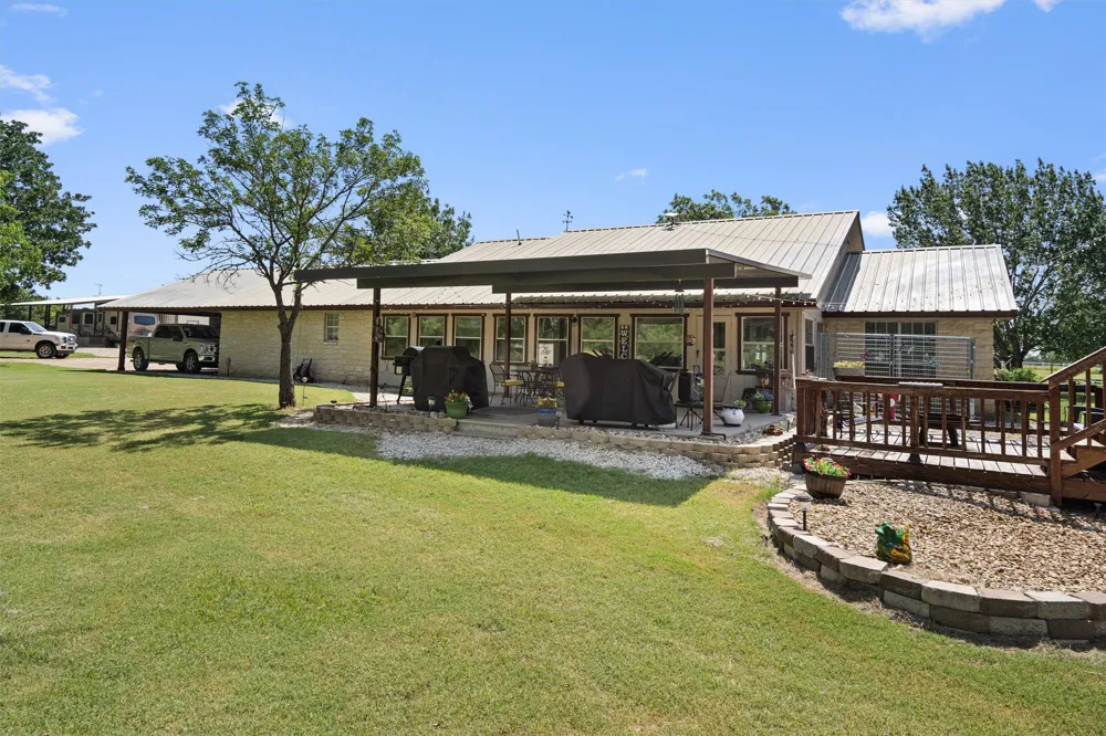 1172 County Road 418 Thorndale, TX 76577