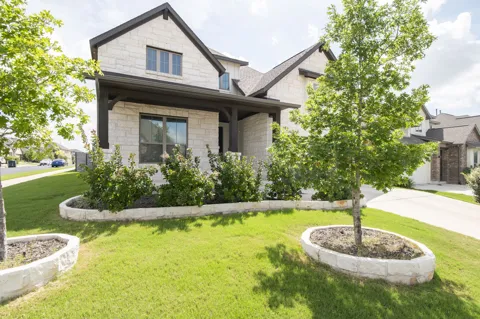 201 S Park Vista